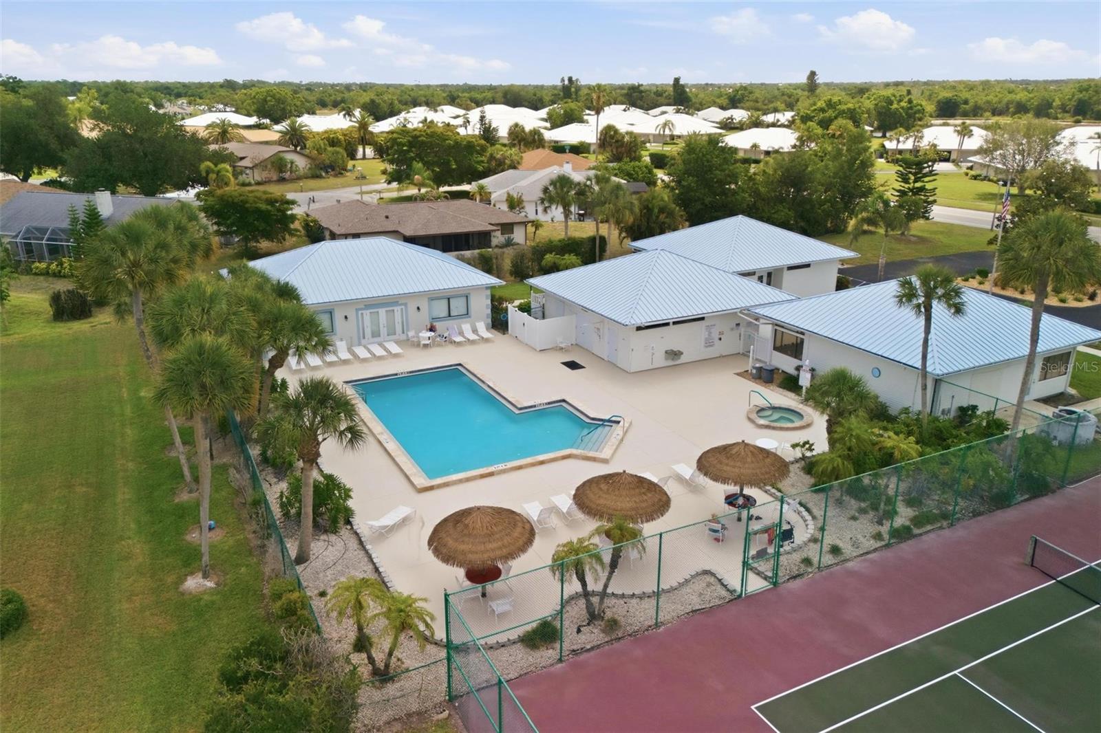 HERON LAKES - Residential