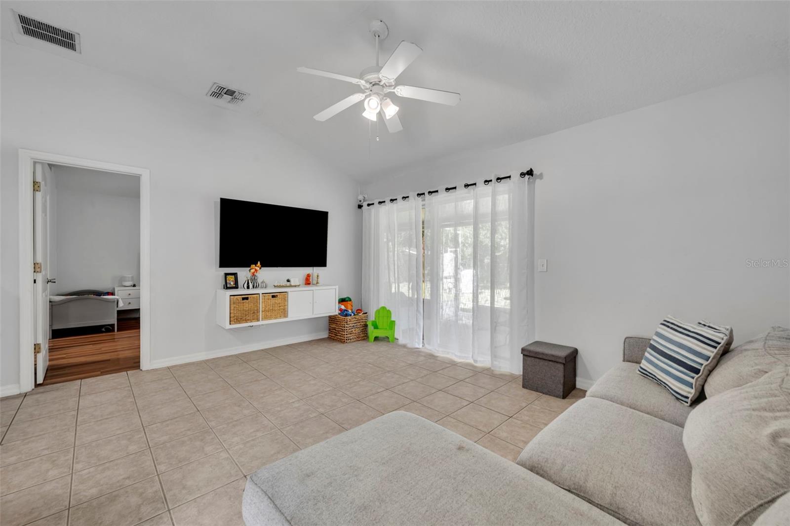 3681 SEMINOLE STREET