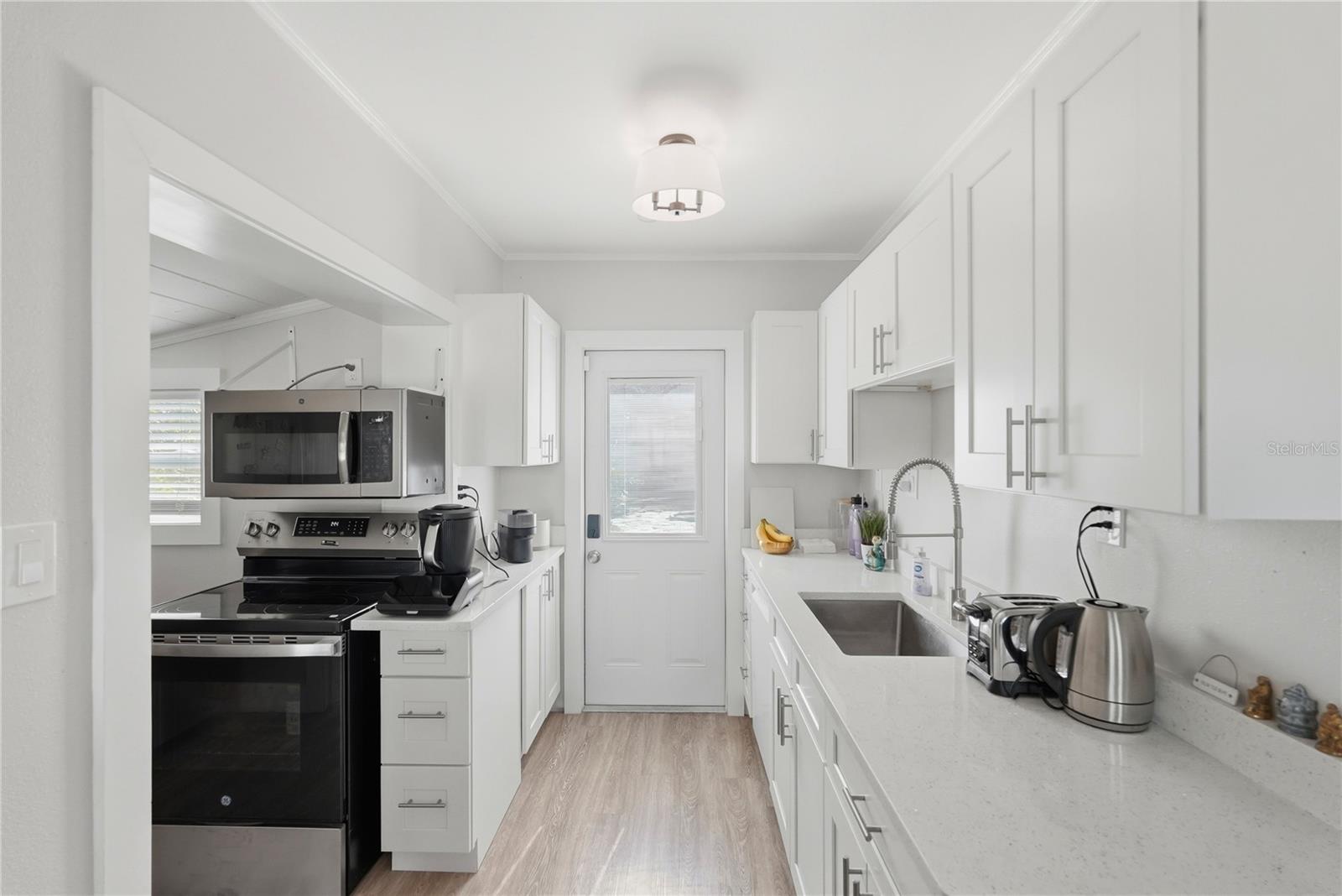 LONE PALM BEACH 4TH ADD - Residential