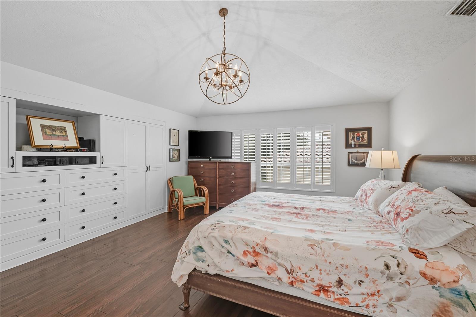 DIXIE TERRACE - Residential