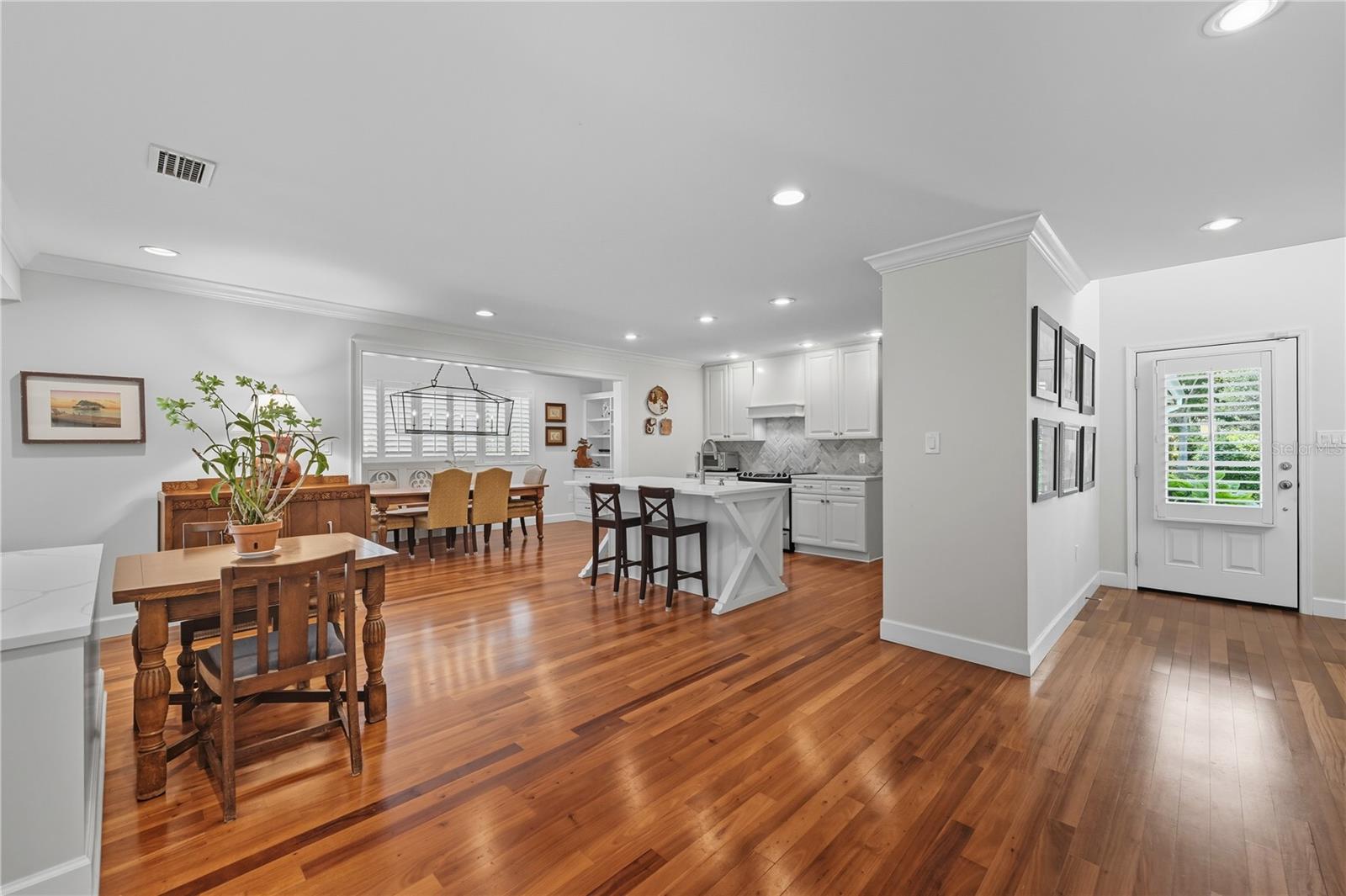 DIXIE TERRACE - Residential