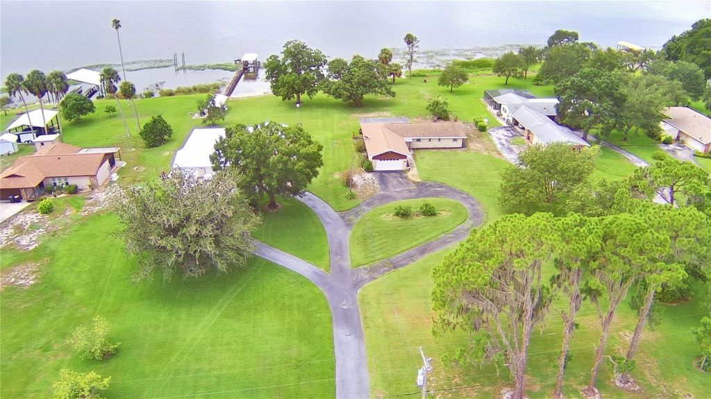 Photo of 823 N Lake Reedy Boulevard, Frostproof, FL 33843 (MLS # K4903041)