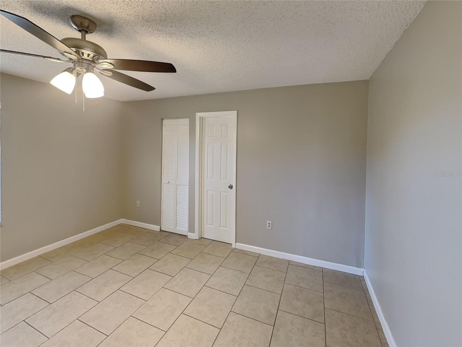 DELTONA LAKES UNIT 33 - Residential Lease
