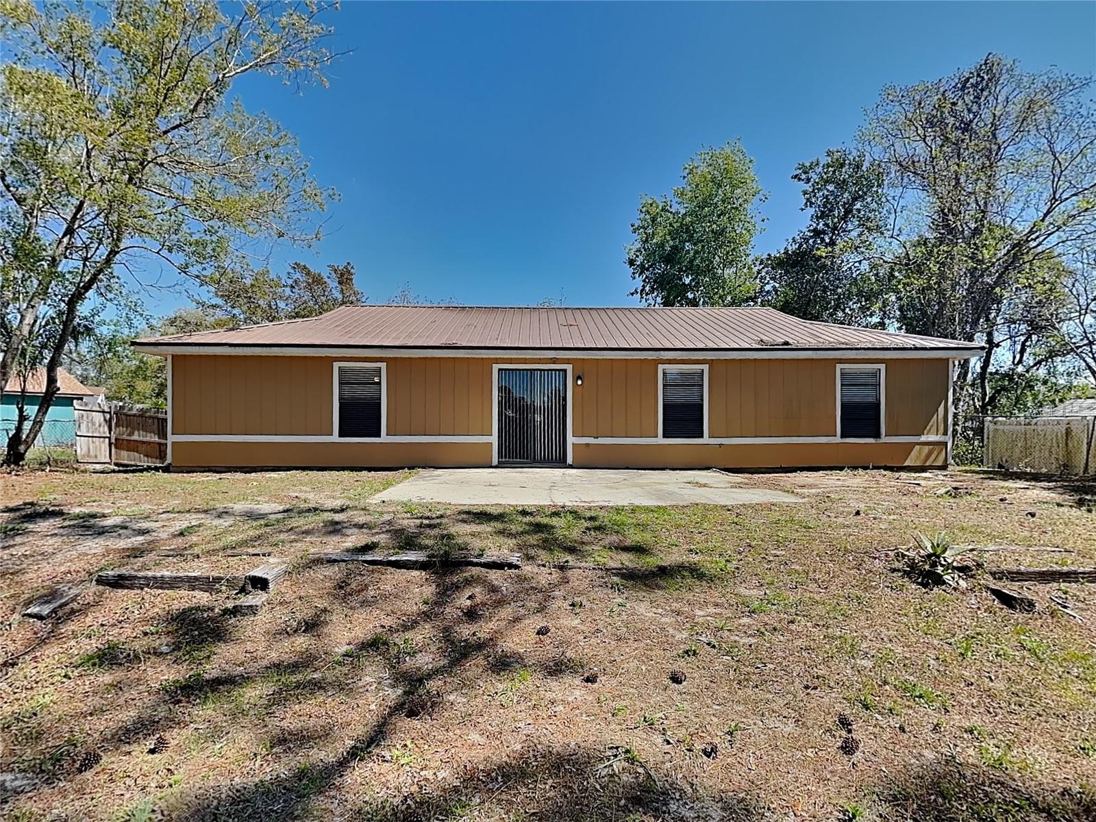 DELTONA LAKES UNIT 33 - Residential Lease