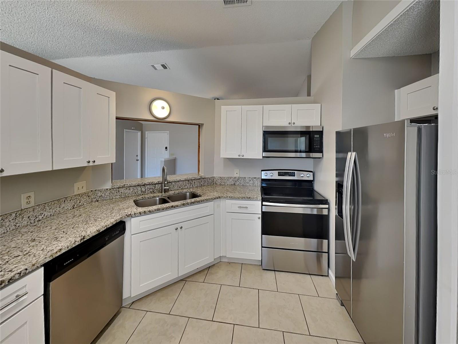 DELTONA LAKES UNIT 33 - Residential Lease