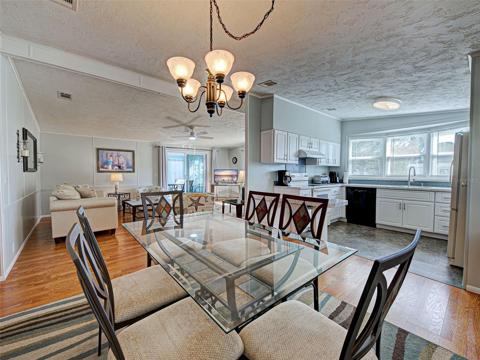 SANDALHAVEN ESTATES - Residential