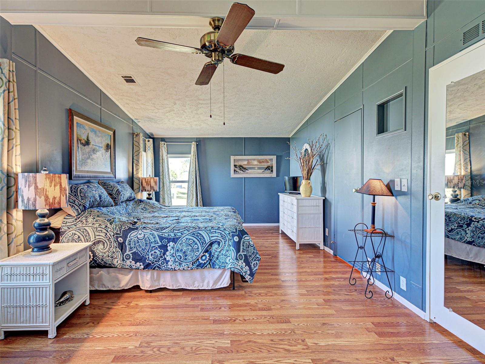 SANDALHAVEN ESTATES - Residential