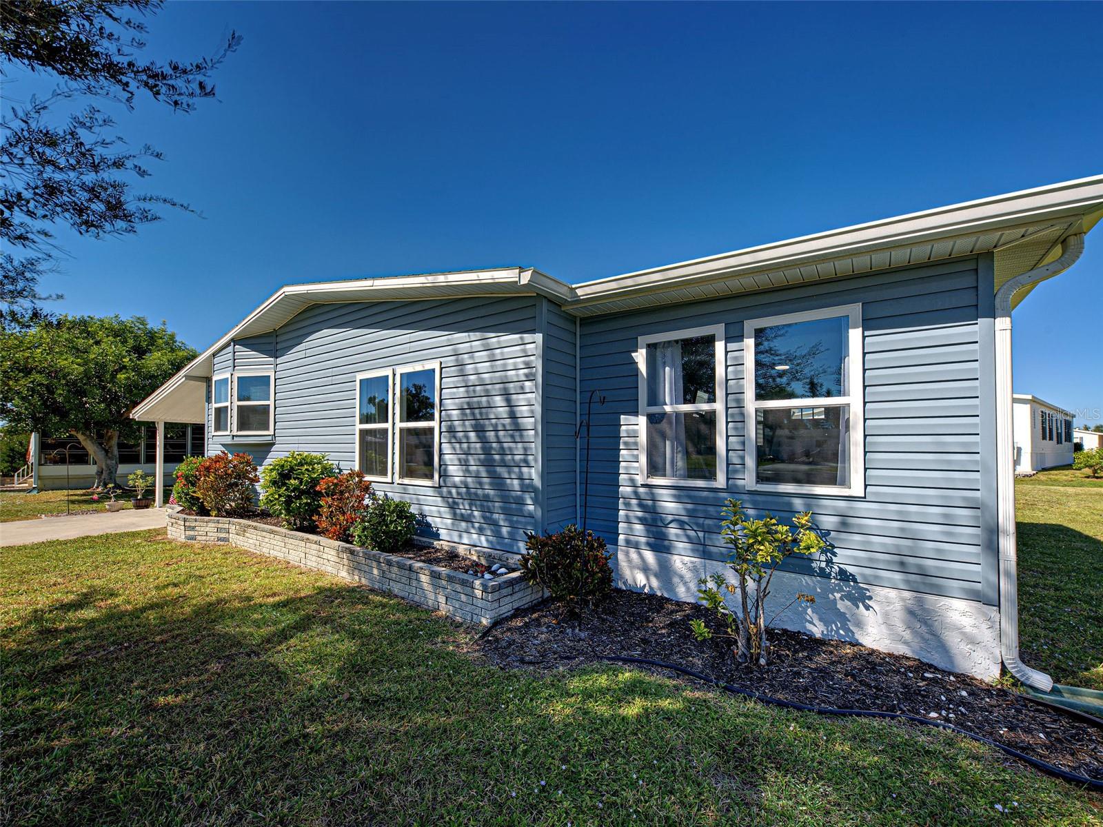 SANDALHAVEN ESTATES - Residential