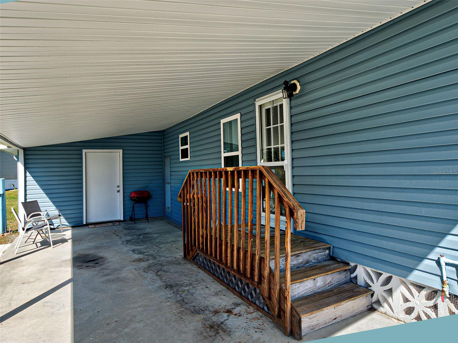 SANDALHAVEN ESTATES - Residential