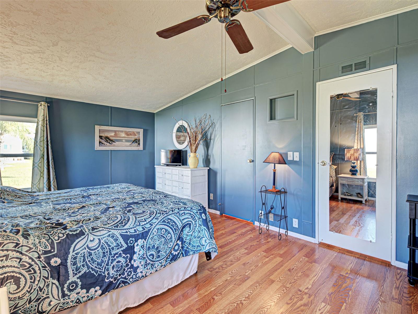 SANDALHAVEN ESTATES - Residential