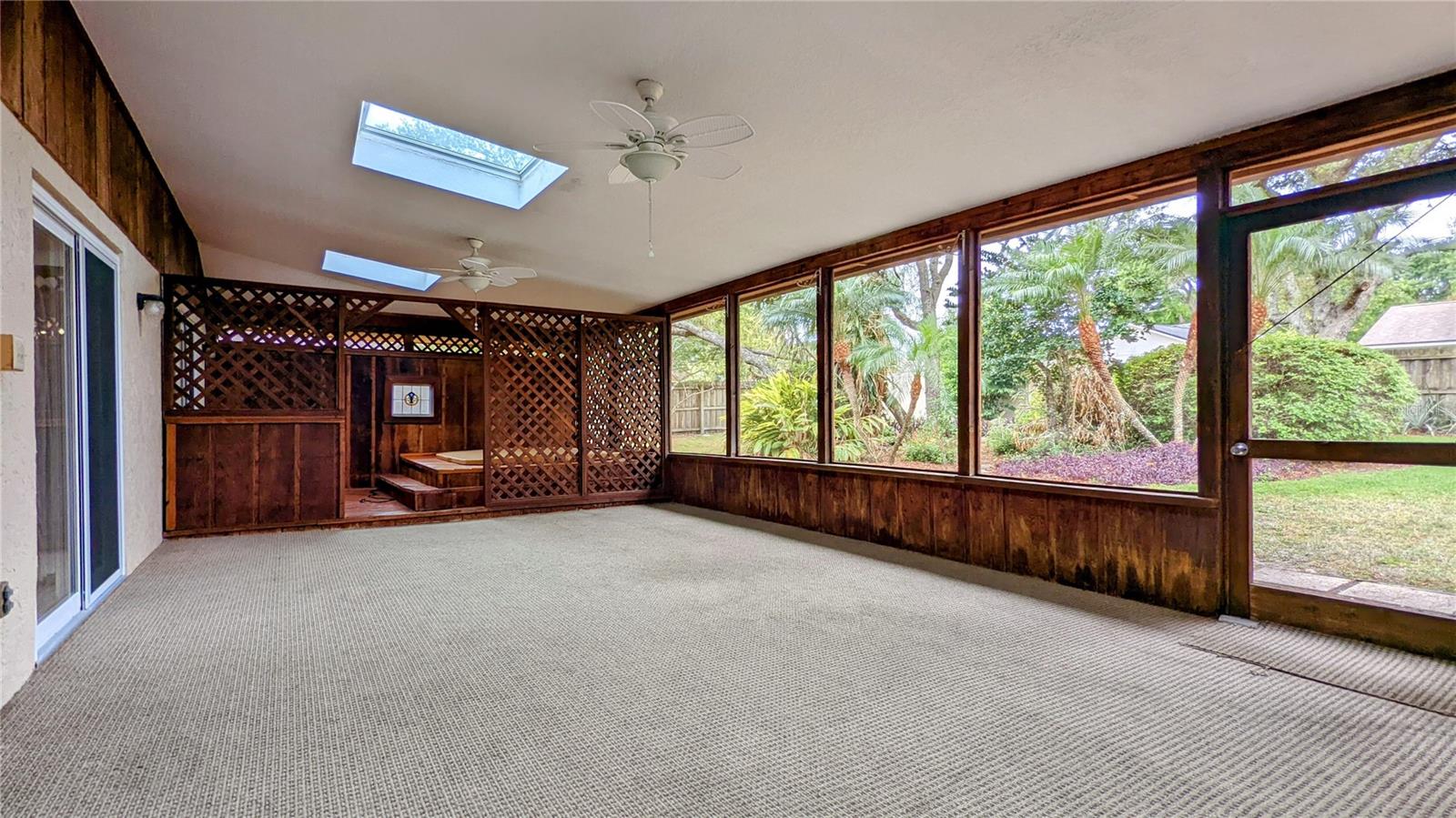 HIDDEN SPRINGS - Residential Lease