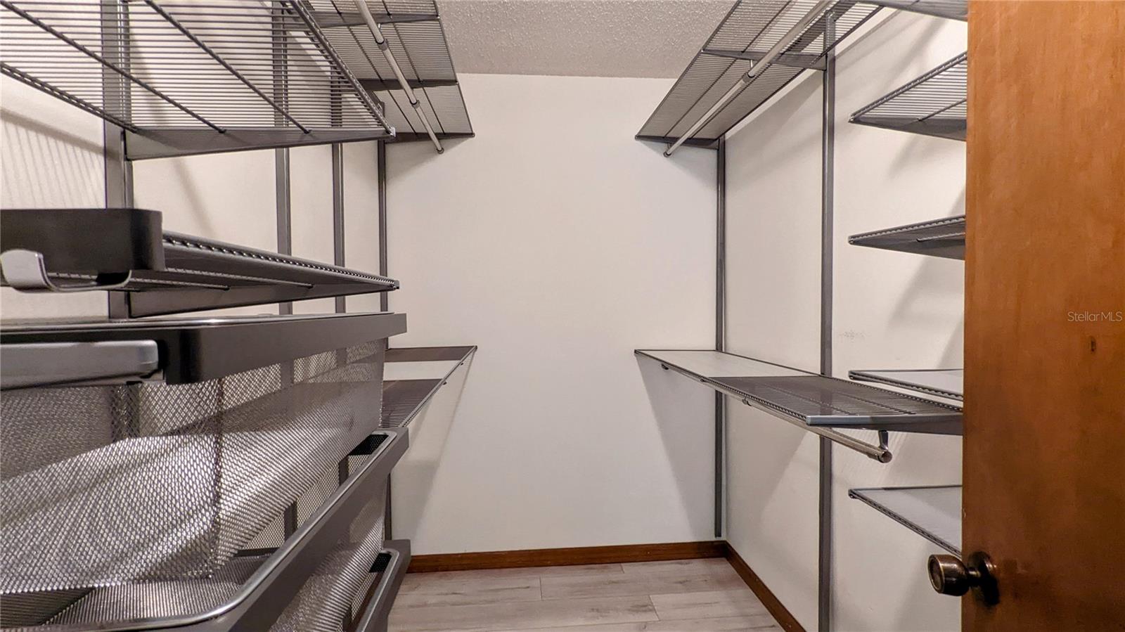 HIDDEN SPRINGS - Residential Lease