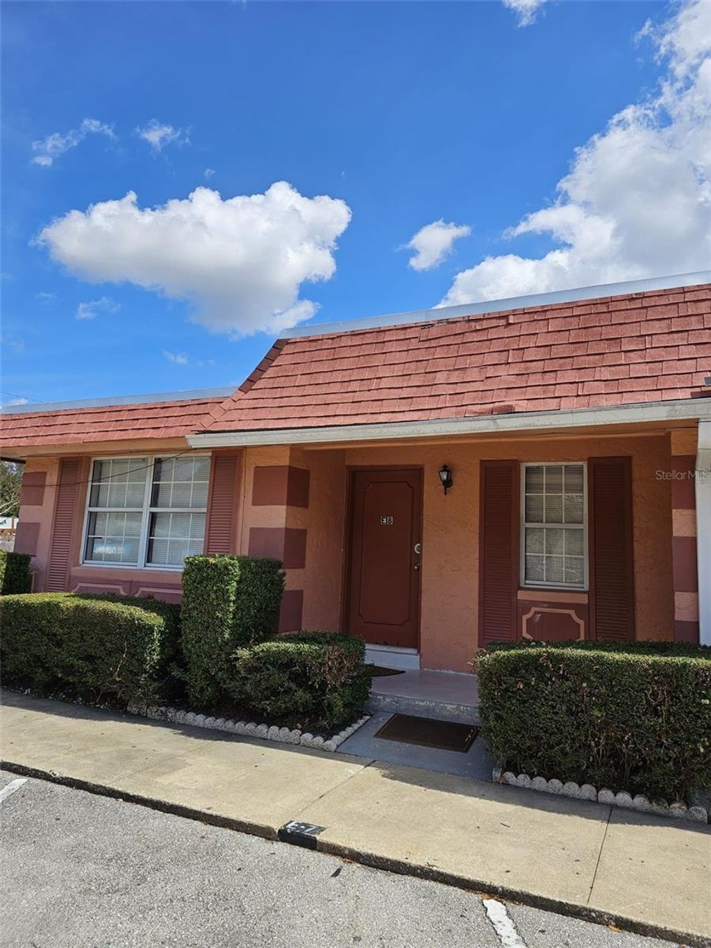 Photo of 2929 W Oak Ridge Road #E8, Orlando, FL 32809 (MLS # O6384049)