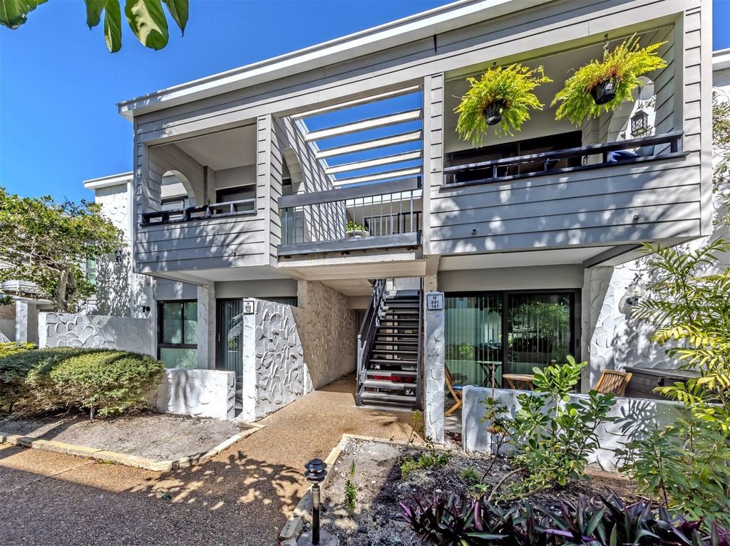 Photo of 1555 Tarpon Center Drive #242, Venice, FL 34285 (MLS # N6143114)