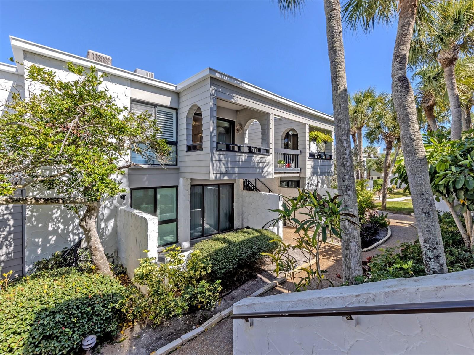 BAHIA VISTA GULF - Residential