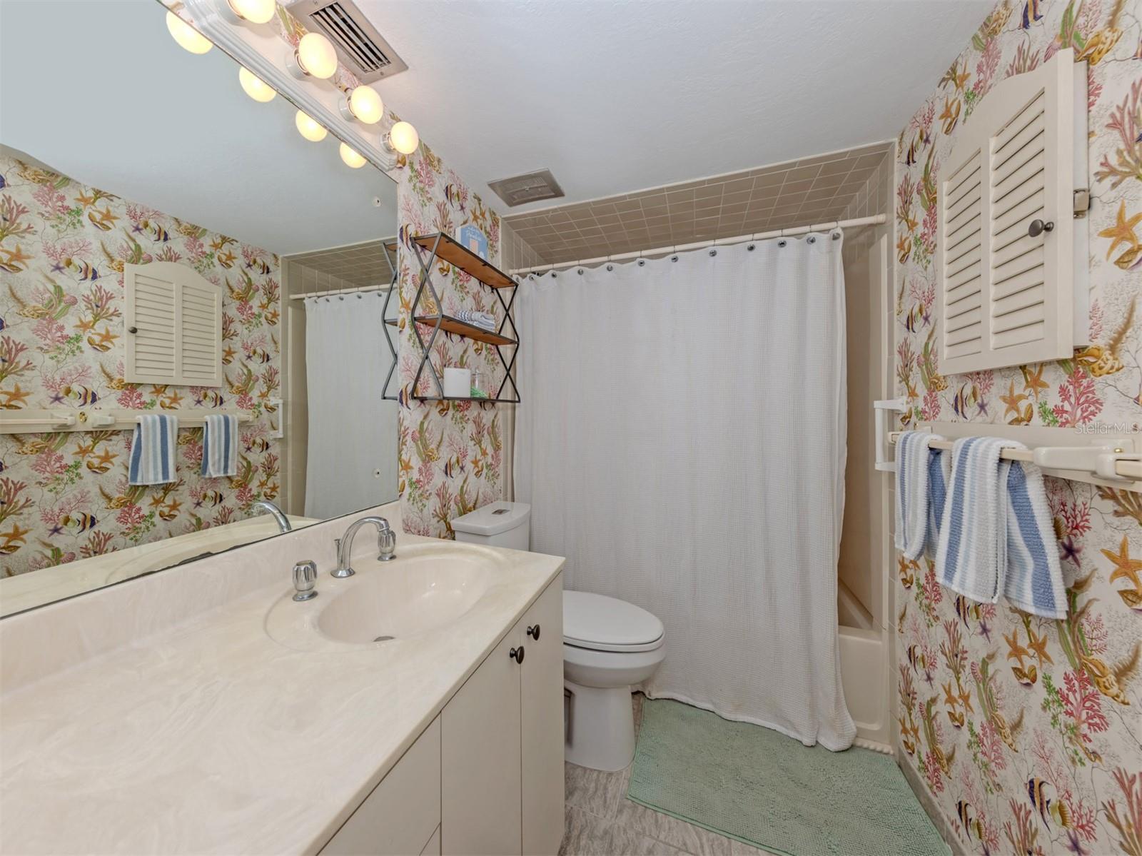 BAHIA VISTA GULF - Residential