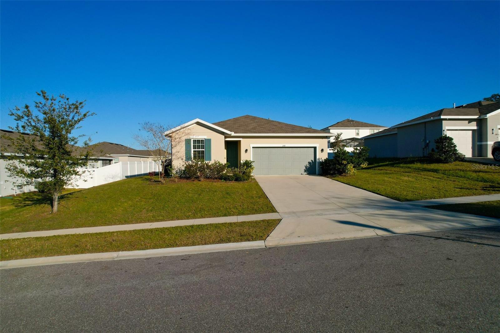 2587 SUMMER STAR WAY