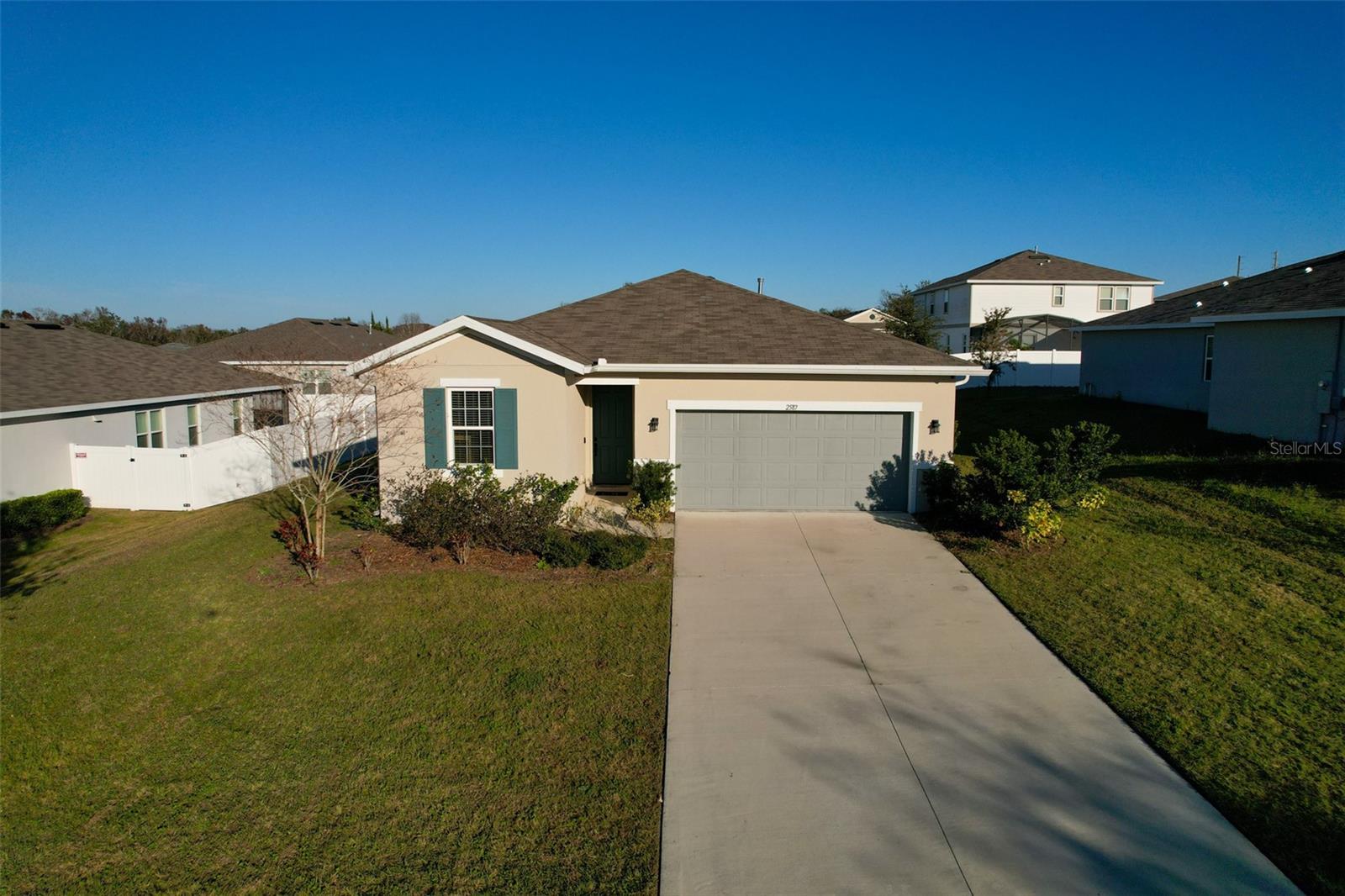 2587 SUMMER STAR WAY
