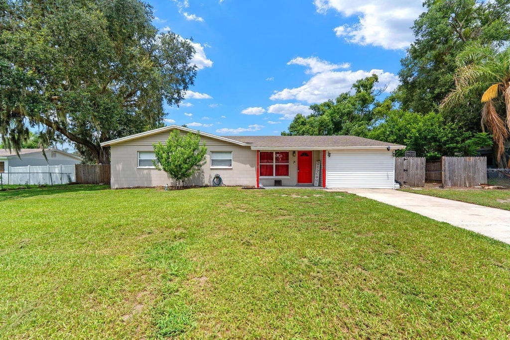 Photo of 4710 Joyce Drive, Lakeland, FL 33805 (MLS # TB8529214)