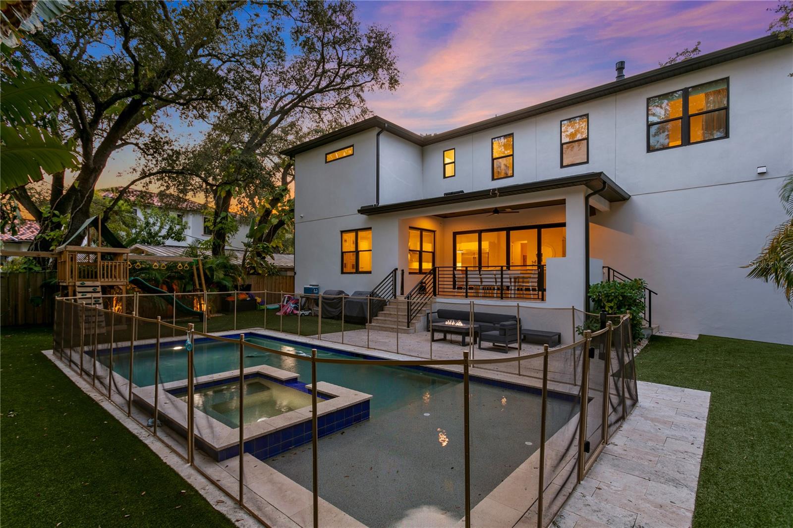 DAVIS ISLANDS PB10 PG52 TO 57 - Residential