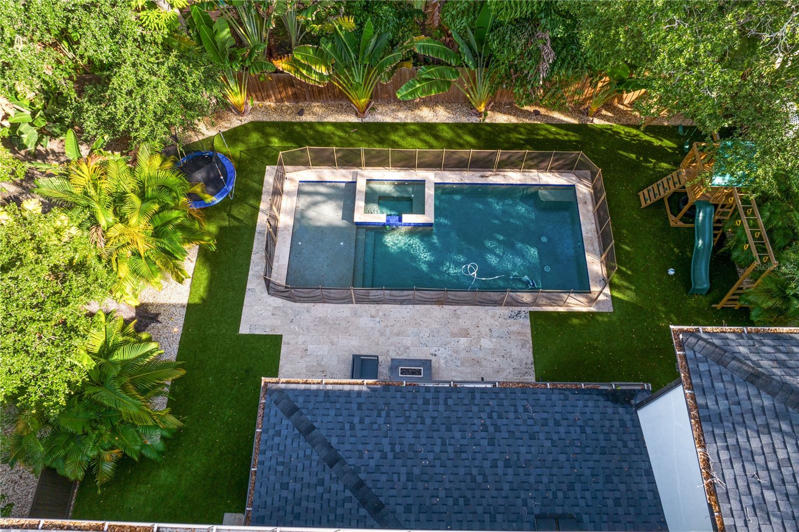 DAVIS ISLANDS PB10 PG52 TO 57 - Residential