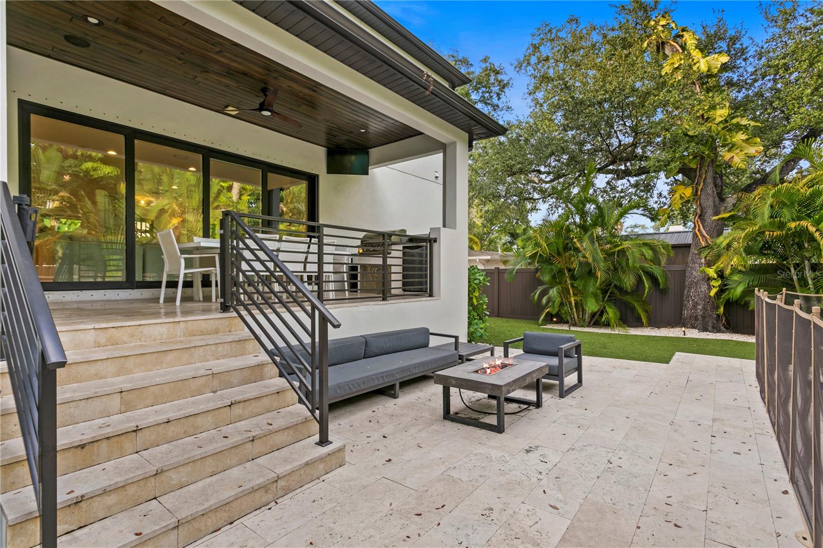 DAVIS ISLANDS PB10 PG52 TO 57 - Residential