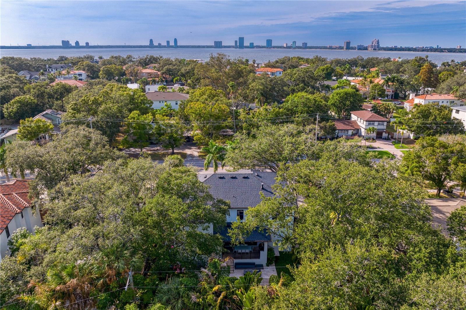 DAVIS ISLANDS PB10 PG52 TO 57 - Residential