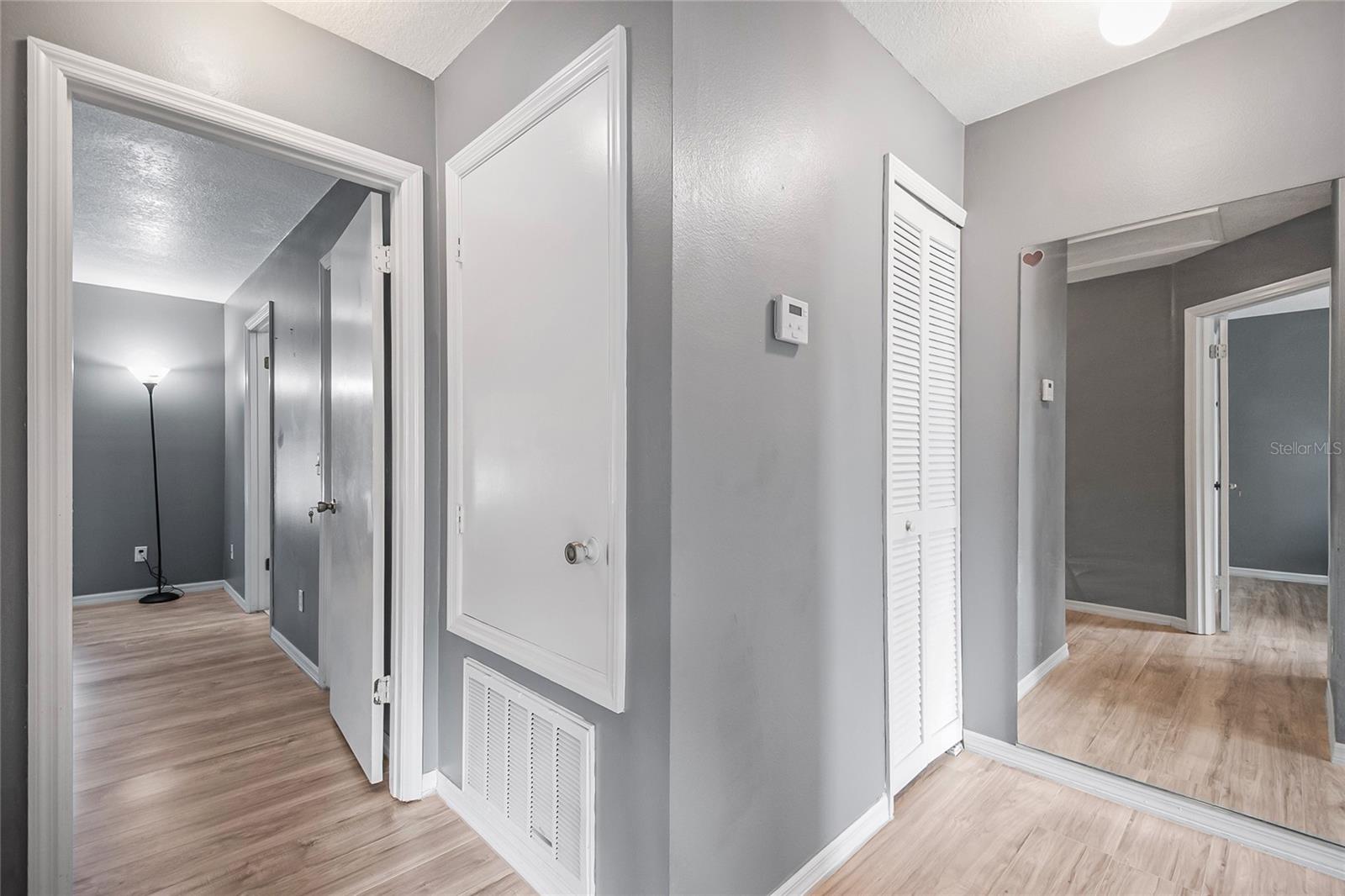 SUMMERFIELD TWNHMS - Residential Lease