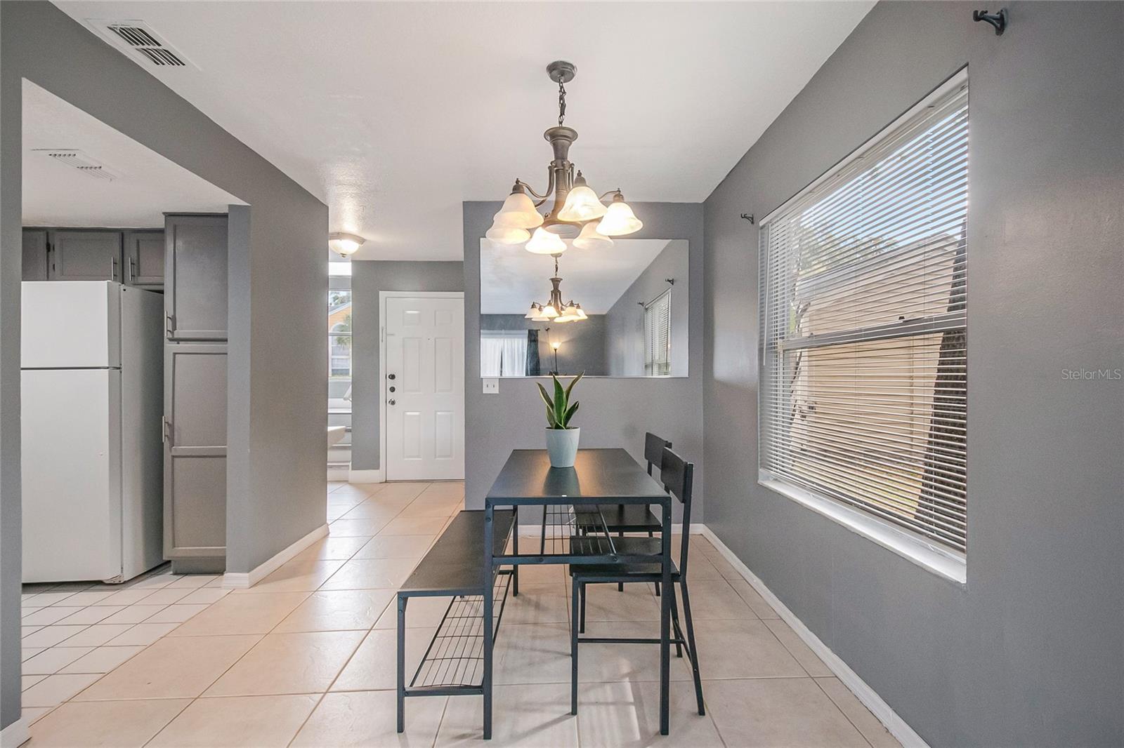 SUMMERFIELD TWNHMS - Residential Lease