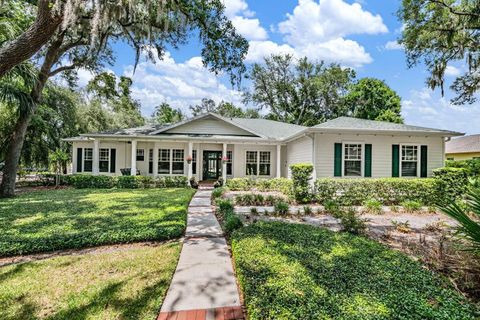 Photo of 6004 Hammock Hill Avenue, Lithia, FL 33547 (MLS # TB8502592)