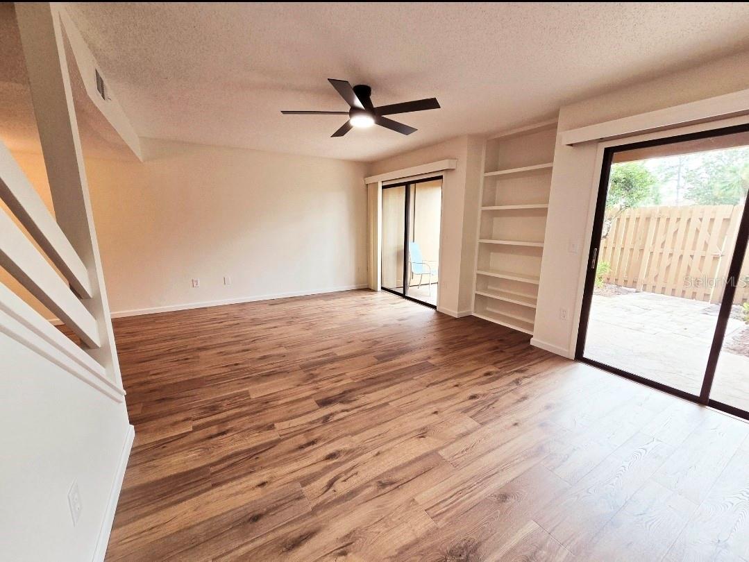 GREENWOOD LAKES UNIT 8 - Residential Lease