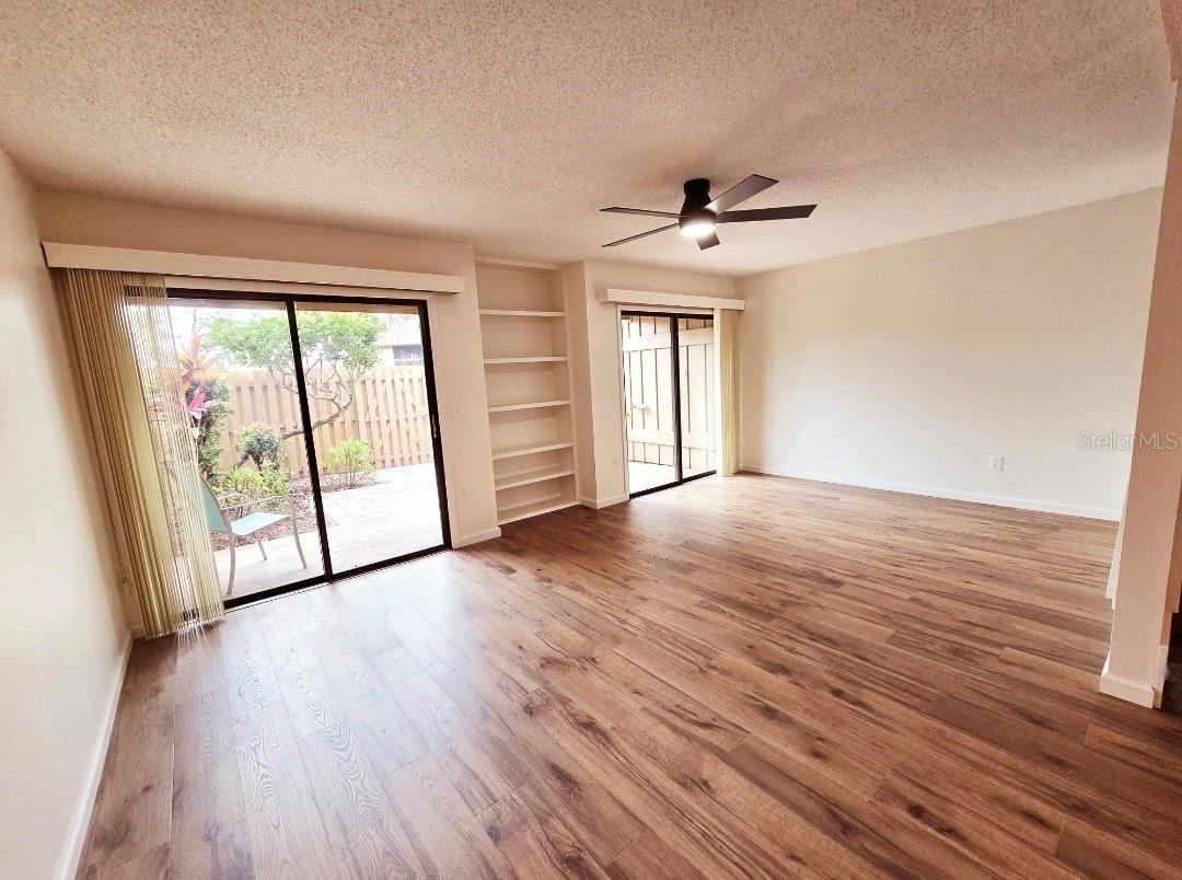 GREENWOOD LAKES UNIT 8 - Residential Lease