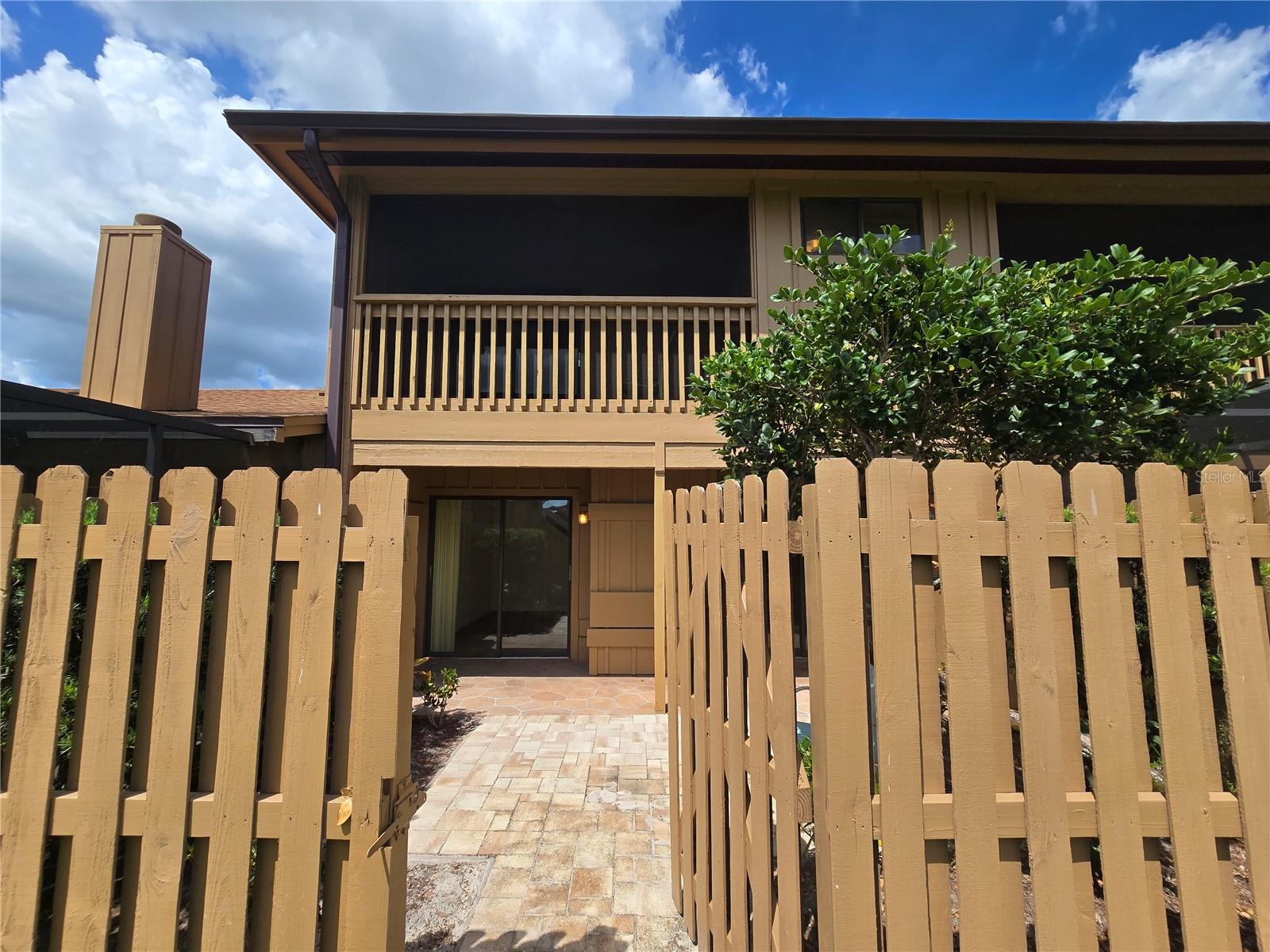 GREENWOOD LAKES UNIT 8 - Residential Lease