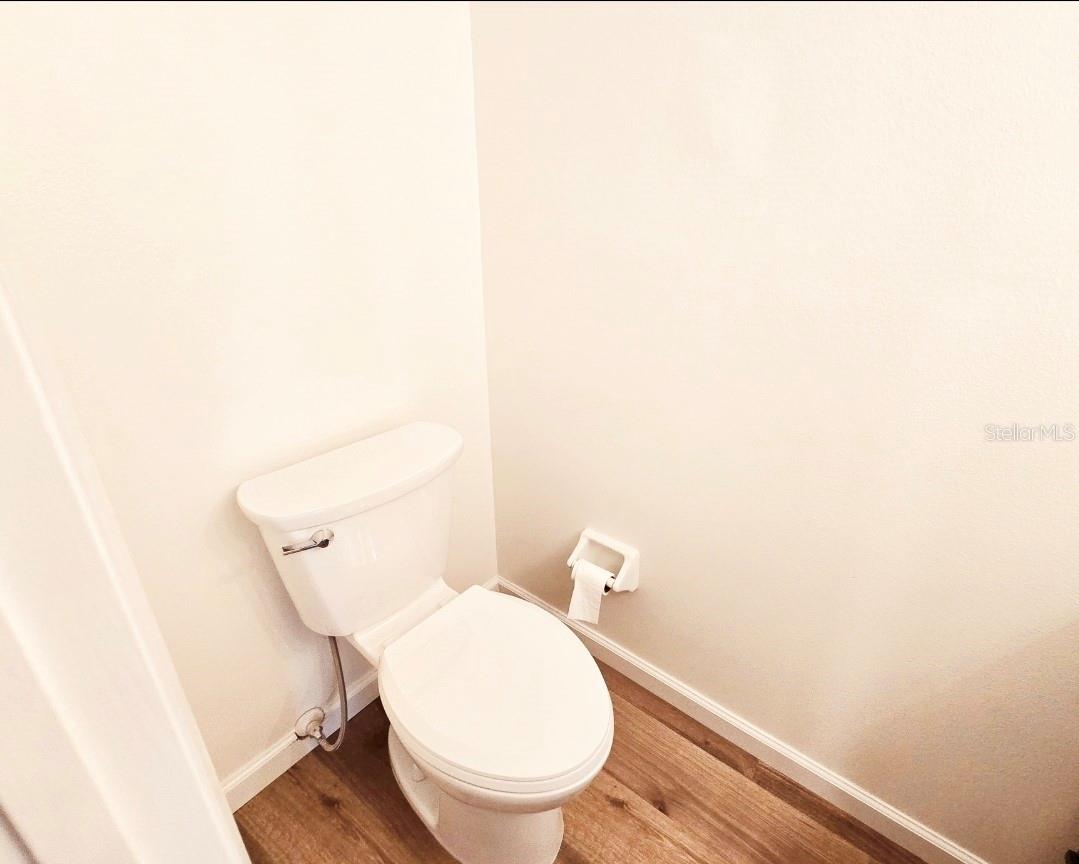 GREENWOOD LAKES UNIT 8 - Residential Lease