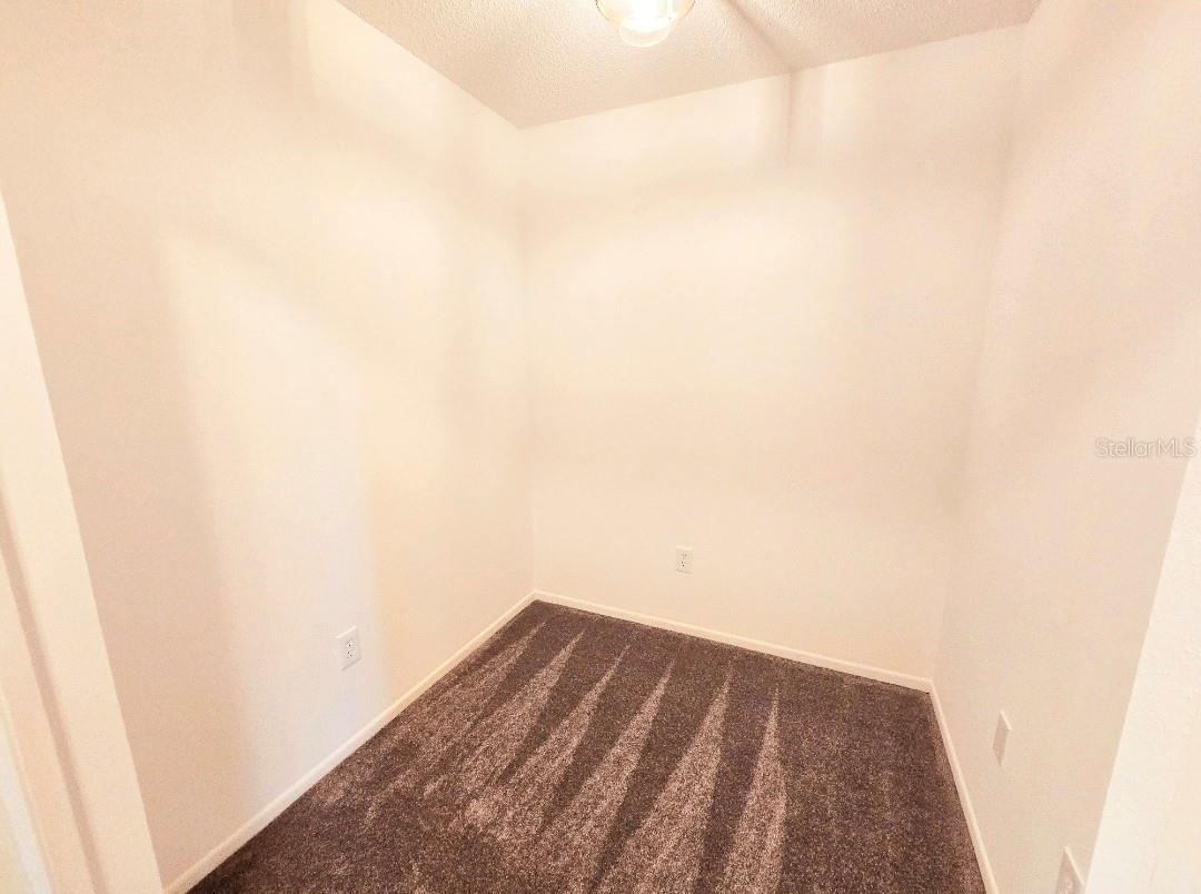 GREENWOOD LAKES UNIT 8 - Residential Lease