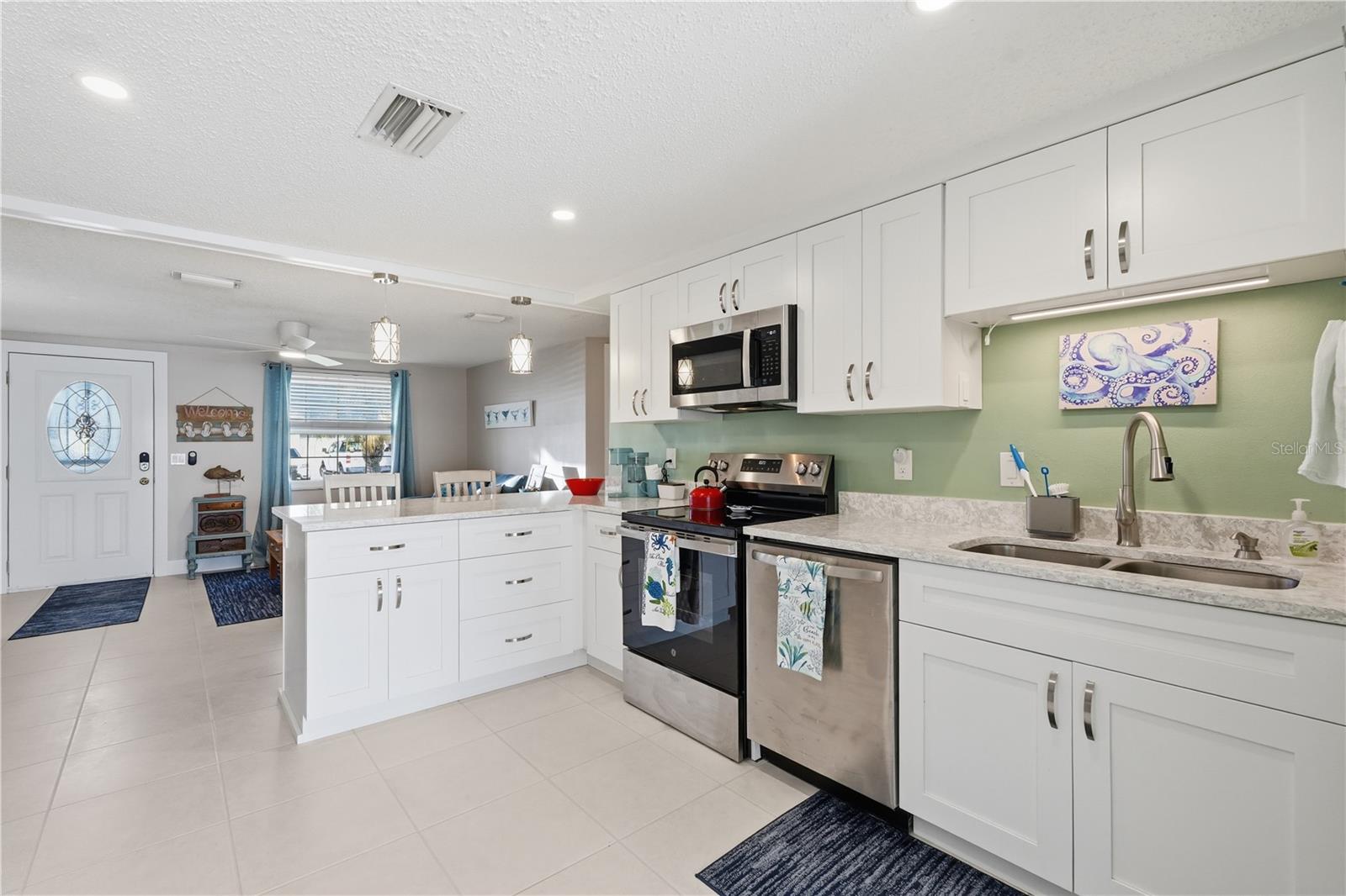 LEISURE BEACH - Residential