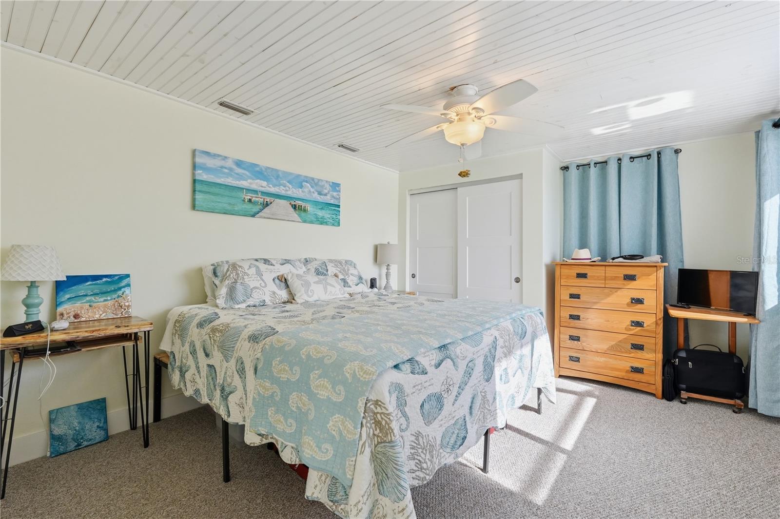 LEISURE BEACH - Residential