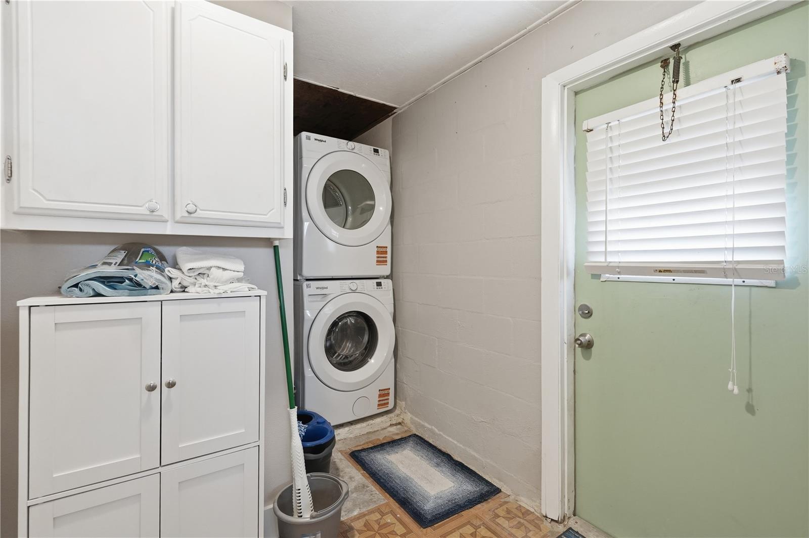 LEISURE BEACH - Residential