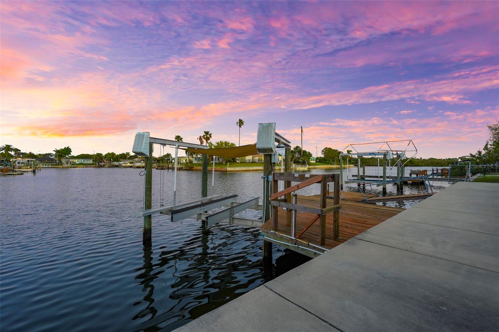 LEISURE BEACH - Residential