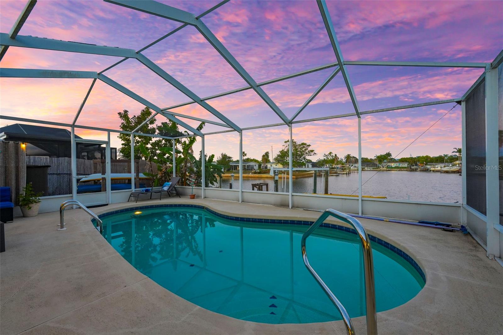 LEISURE BEACH - Residential