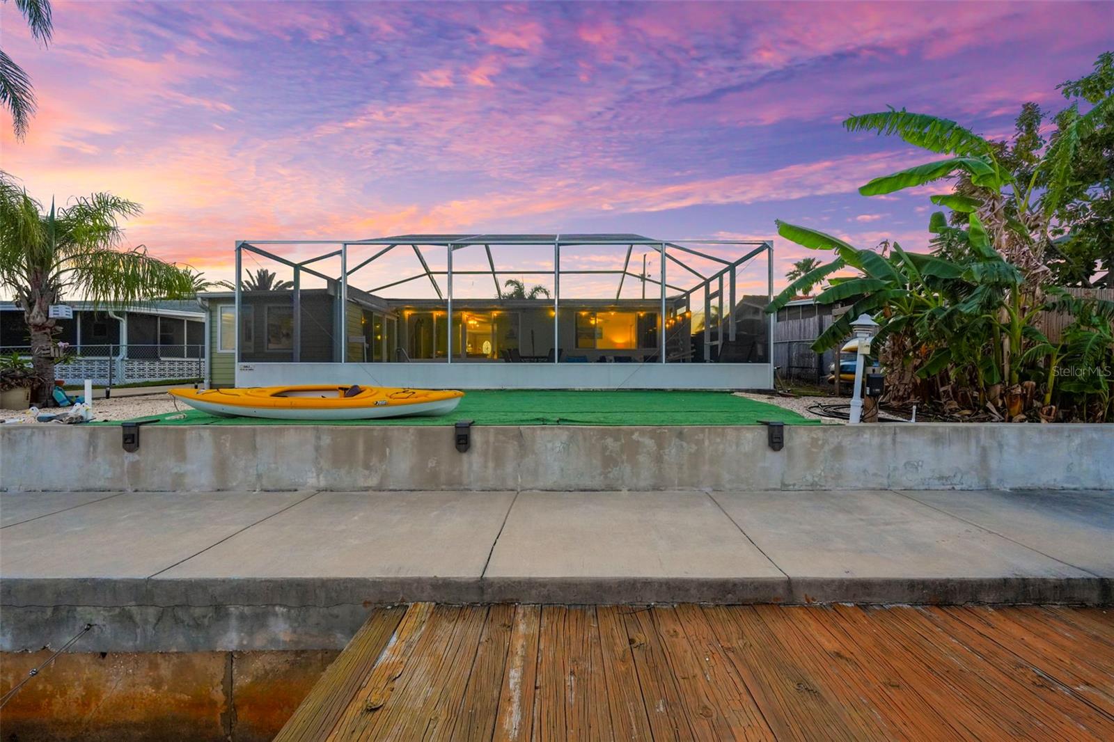 LEISURE BEACH - Residential