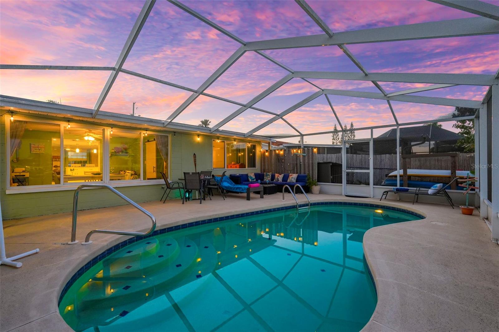 LEISURE BEACH - Residential