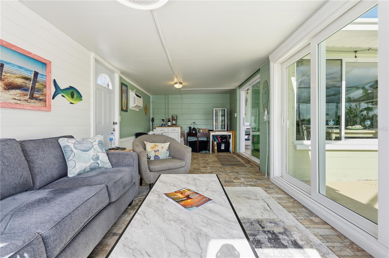 LEISURE BEACH - Residential