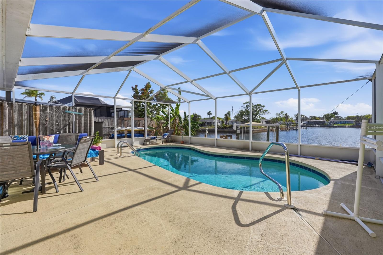 LEISURE BEACH - Residential