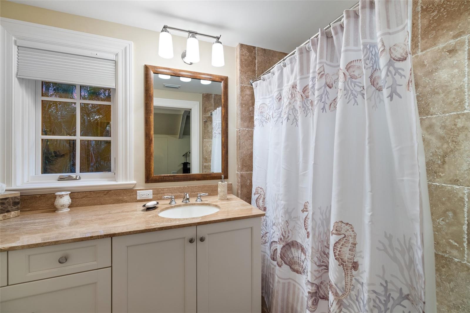 FIDDLER BAYOU - Residential