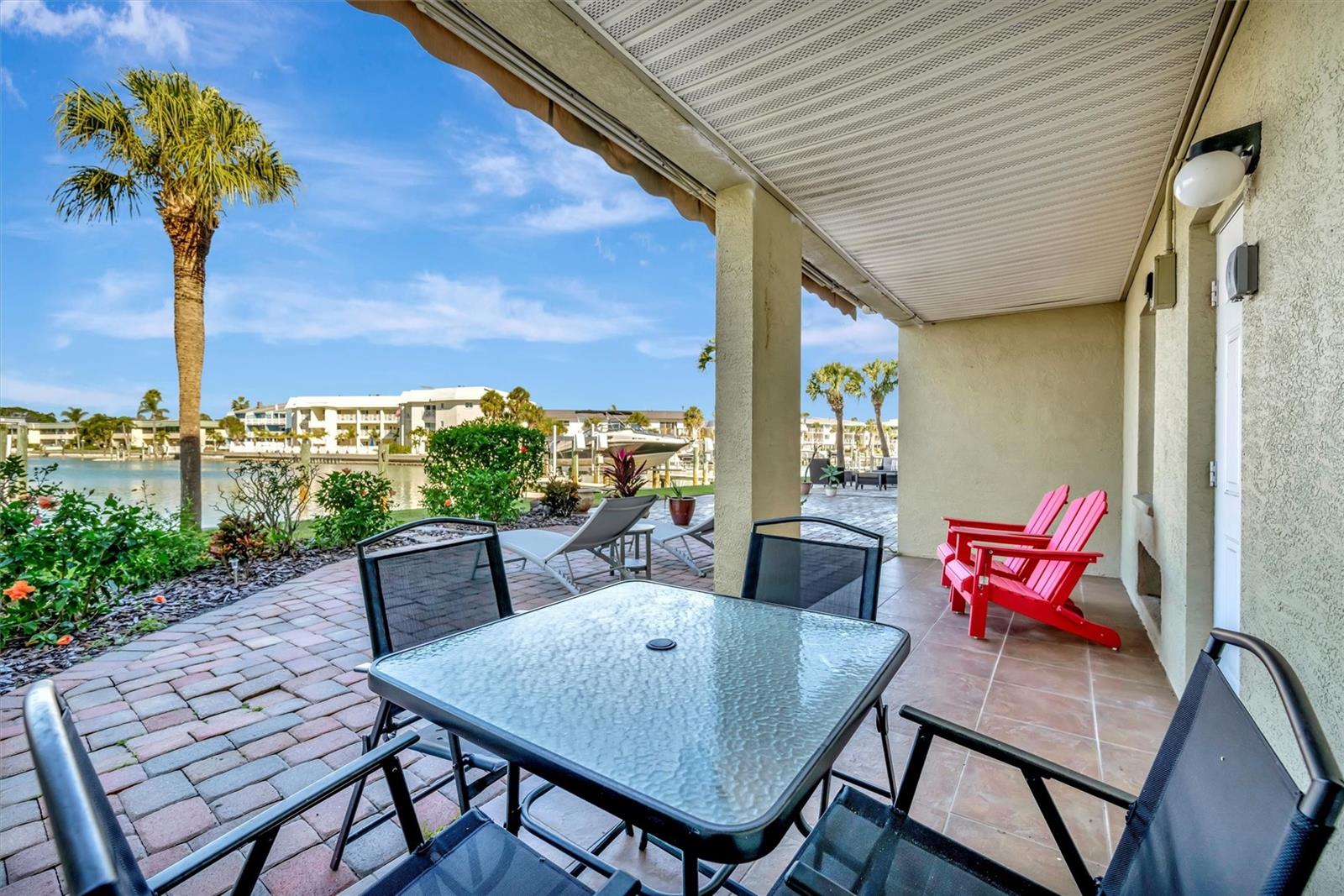 ISLAND TWNHMS TREASURE ISLAND - Residential