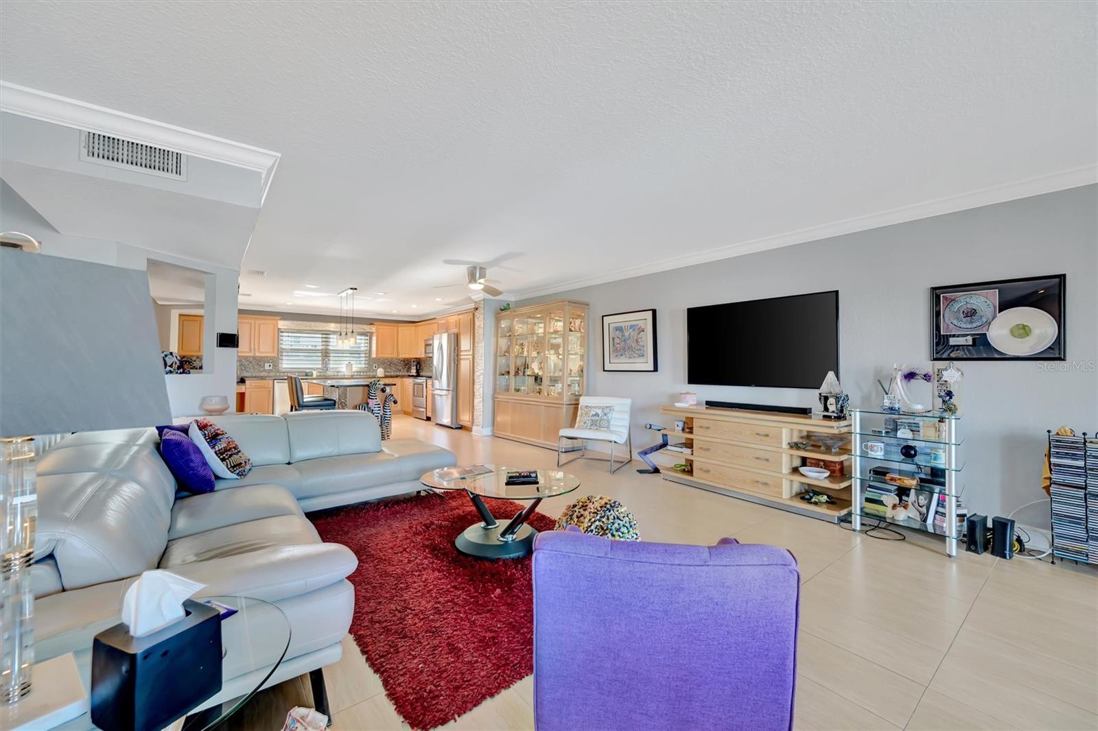 ISLAND TWNHMS TREASURE ISLAND - Residential