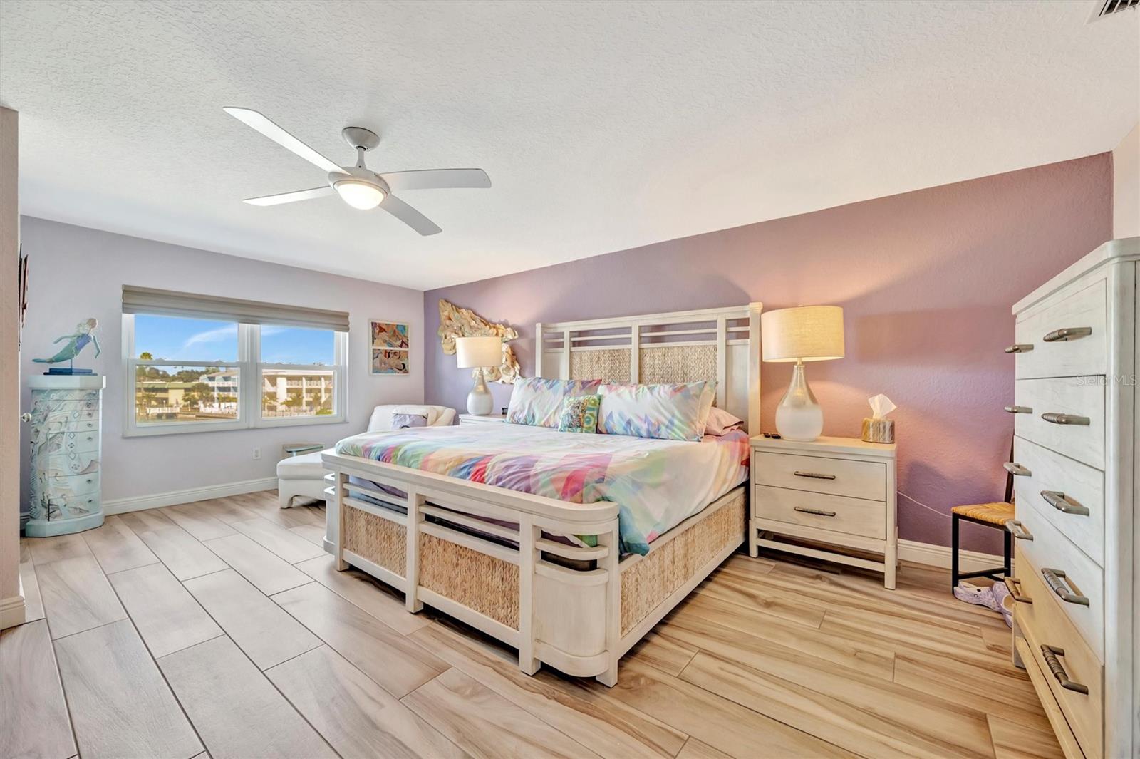 ISLAND TWNHMS TREASURE ISLAND - Residential