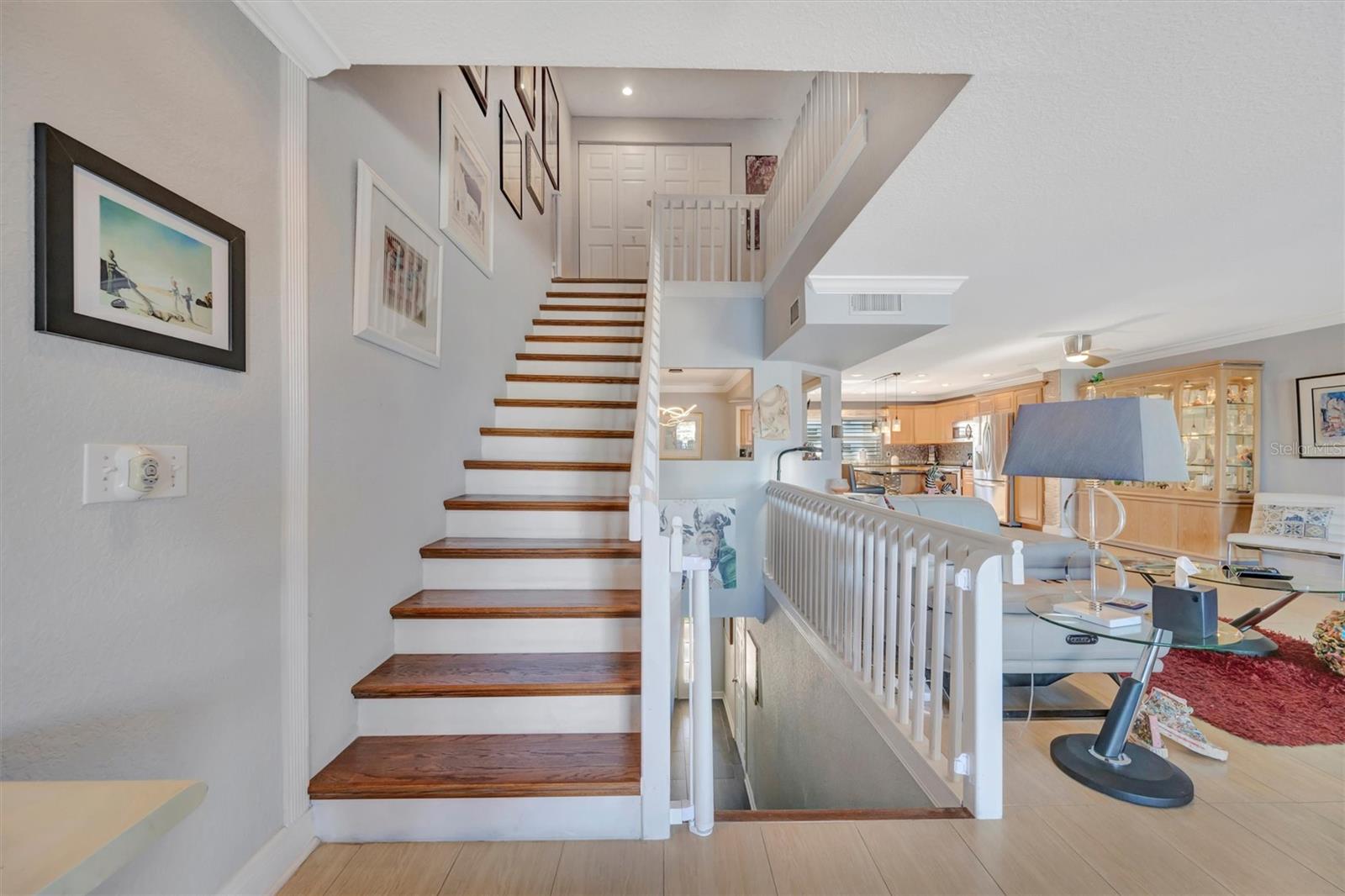 ISLAND TWNHMS TREASURE ISLAND - Residential