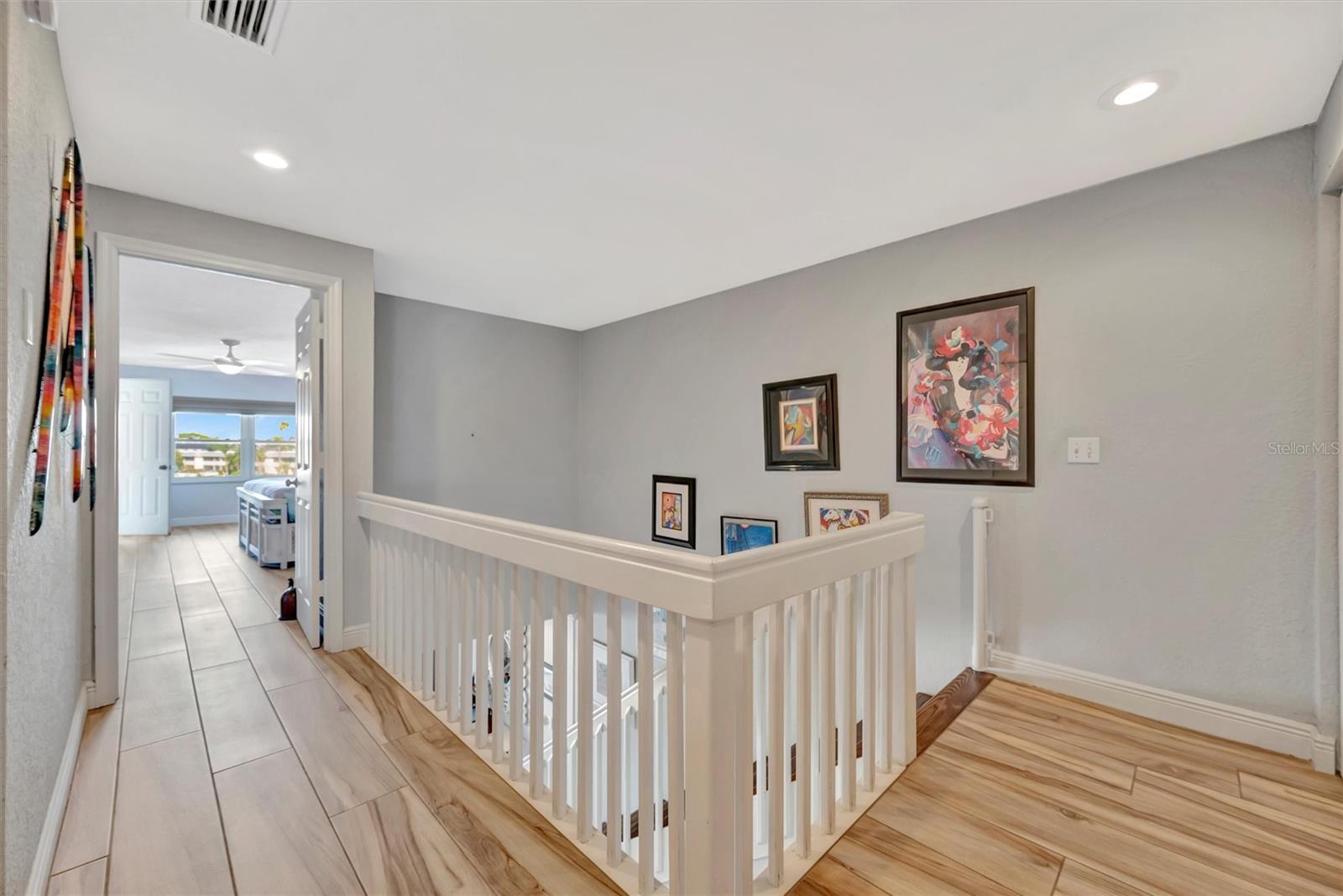 ISLAND TWNHMS TREASURE ISLAND - Residential